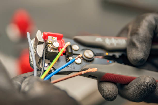 Best Affordable Emergency Electrician  in South Temple, PA